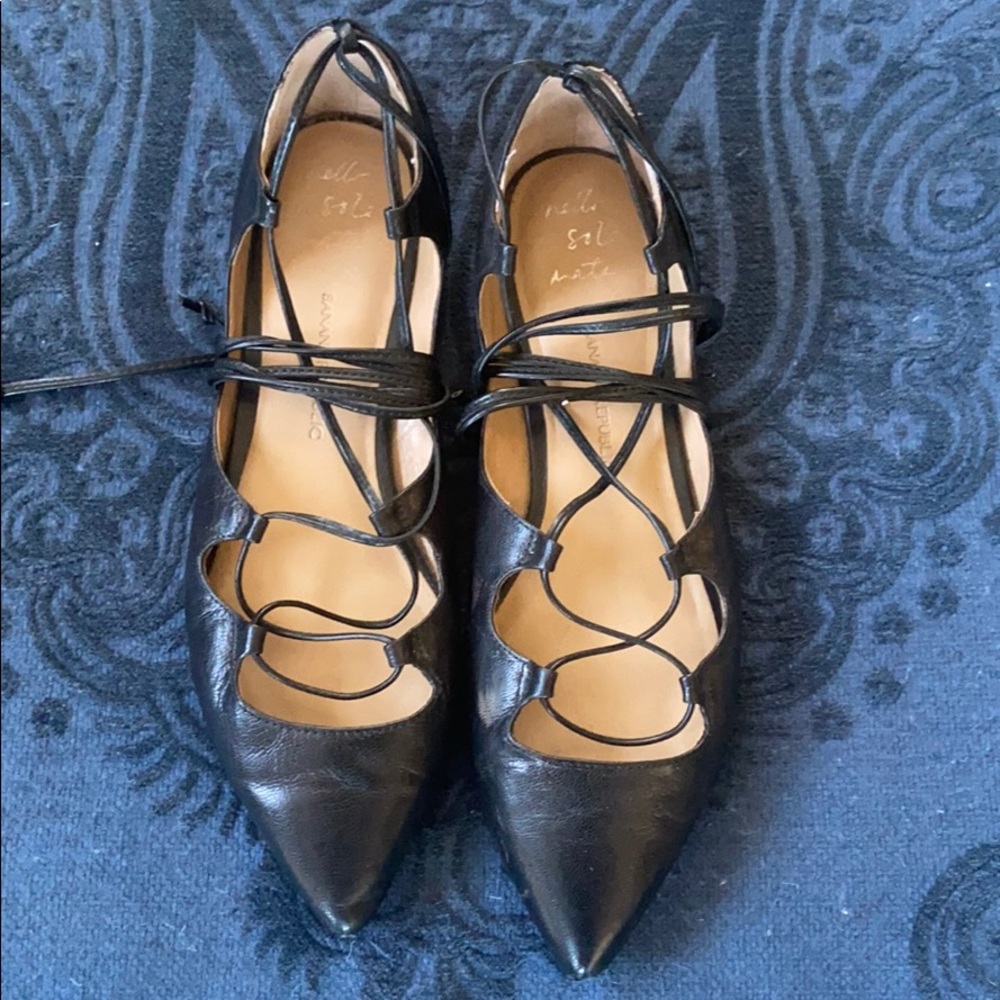 Banana Republic - Tie up Ballet Flats